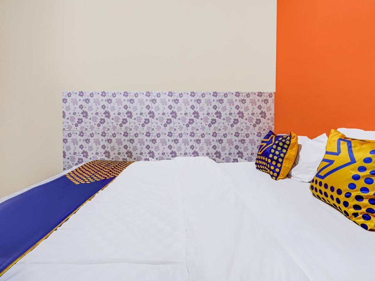 Hotel Spot On 91186 Losmen Yanti Bandung Zewnętrze zdjęcie
